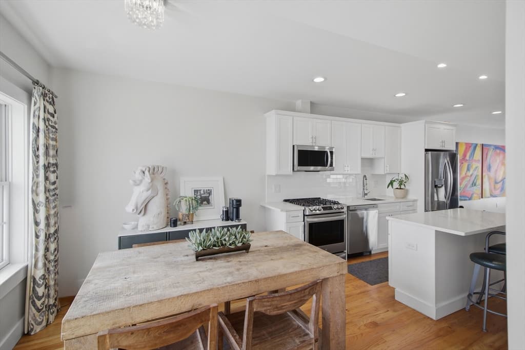 Condominium at 10 Berkley Rd # A, Hull MA 02045, photo 6 of 25