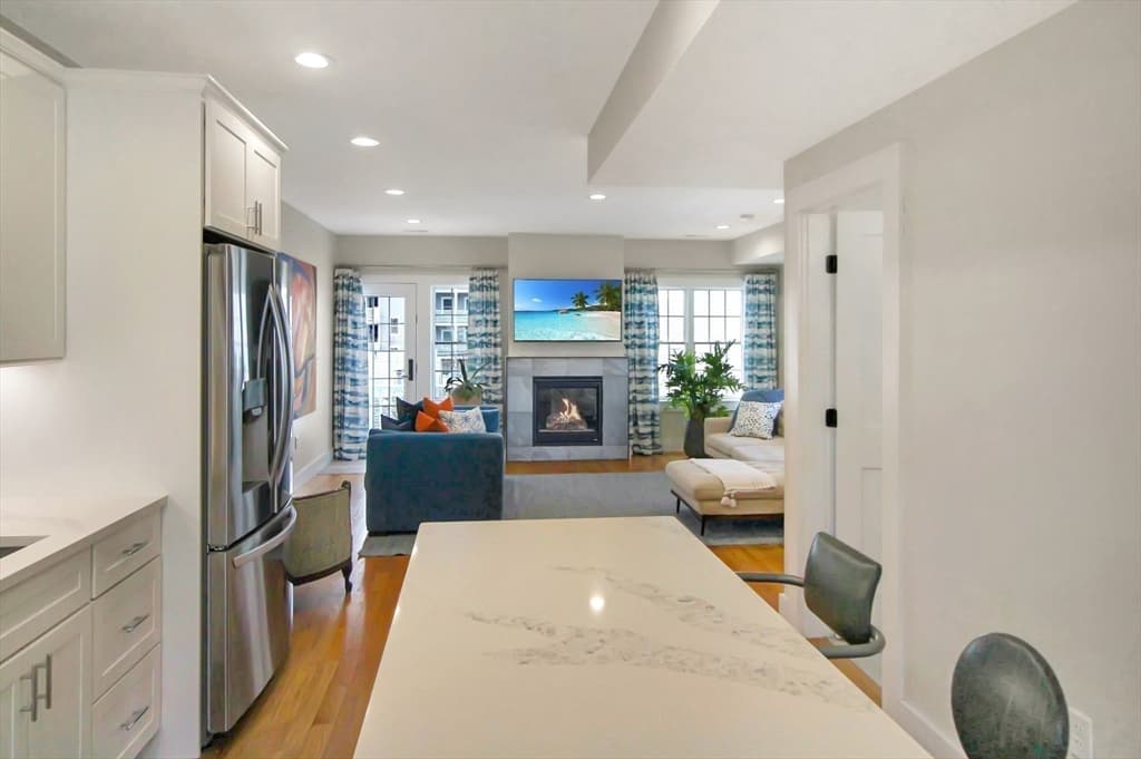 Condominium at 10 Berkley Rd # A, Hull MA 02045, photo 8 of 25