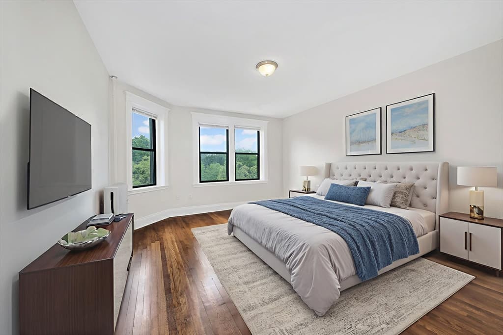 Condominium at 11 Park Dr # 22, Boston MA 02215, photo 17 of 40