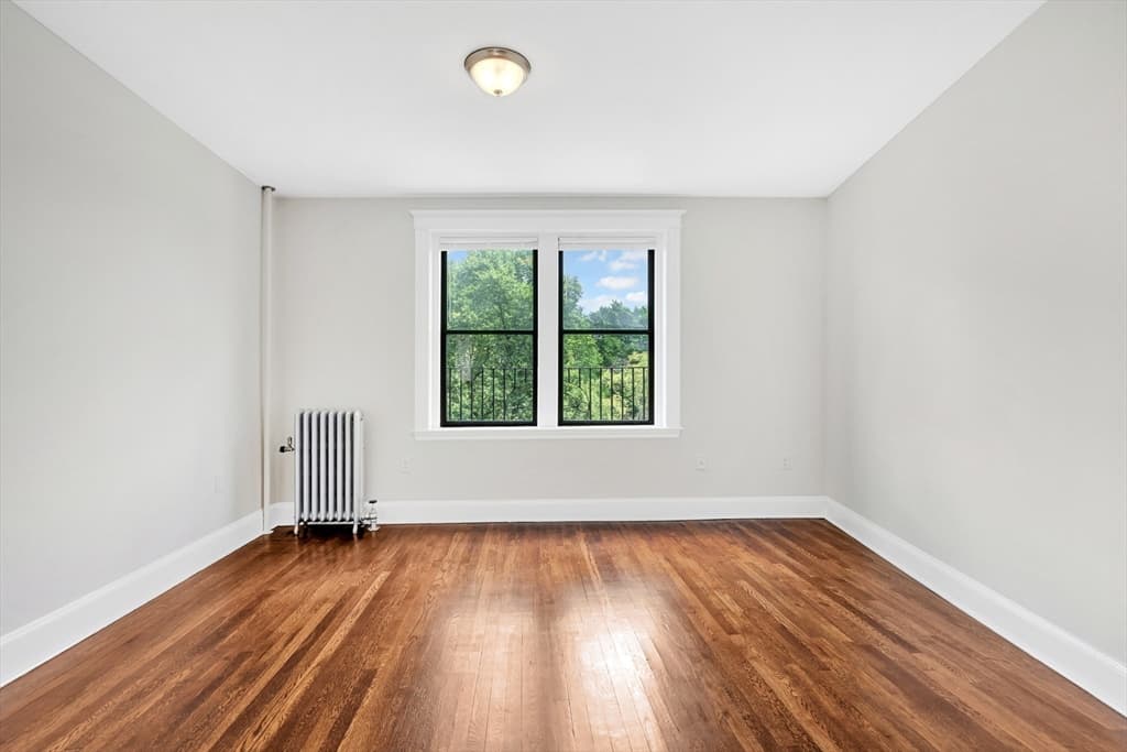 Condominium at 11 Park Dr # 22, Boston MA 02215, photo 12 of 40