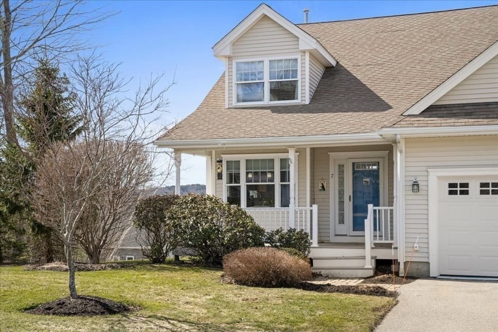Condominium at 7 Primmett Lane # 7, Worcester MA 01609, photo 2 of 35