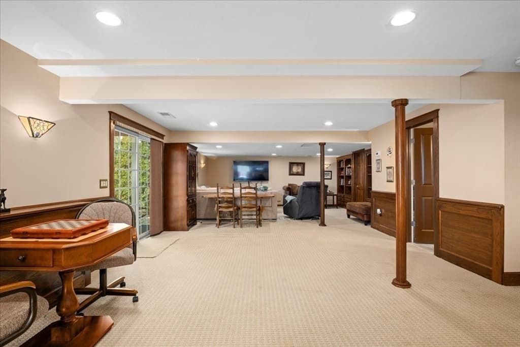 Condominium at 7 Primmett Lane # 7, Worcester MA 01609, photo 26 of 35