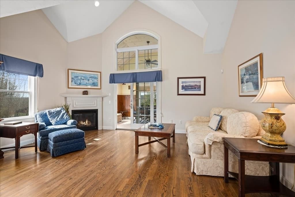 Condominium at 7 Primmett Lane # 7, Worcester MA 01609, photo 9 of 35