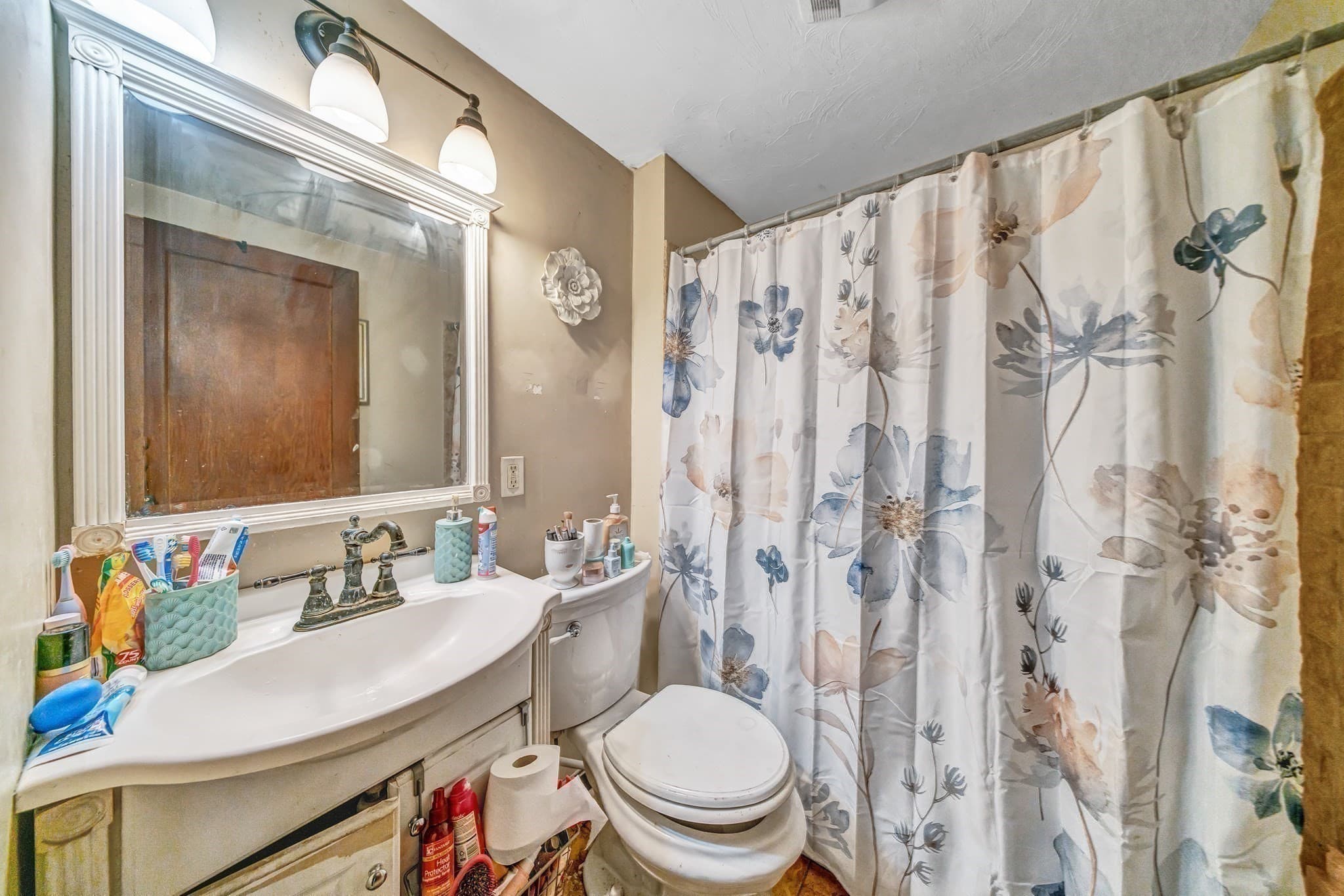 3 Family at 30-32 Dewey Rd, Shrewsbury MA 01545, photo 17 of 41