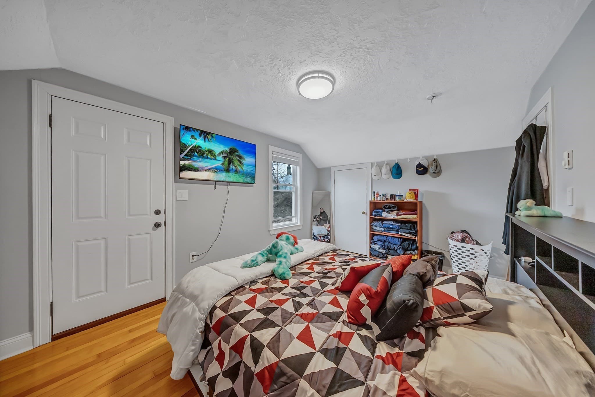 3 Family at 30-32 Dewey Rd, Shrewsbury MA 01545, photo 30 of 41
