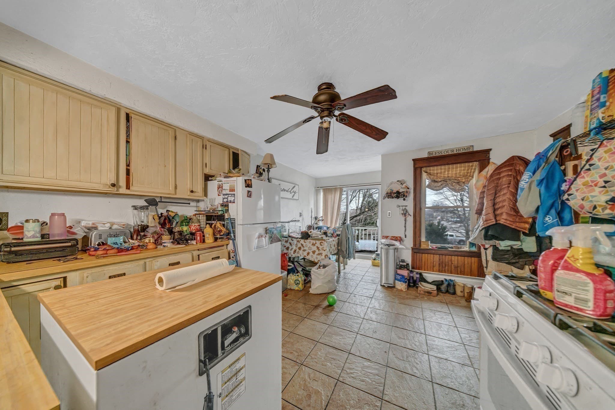 3 Family at 30-32 Dewey Rd, Shrewsbury MA 01545, photo 15 of 41