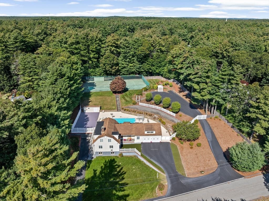 18 James Rd, Duxbury MA 02332