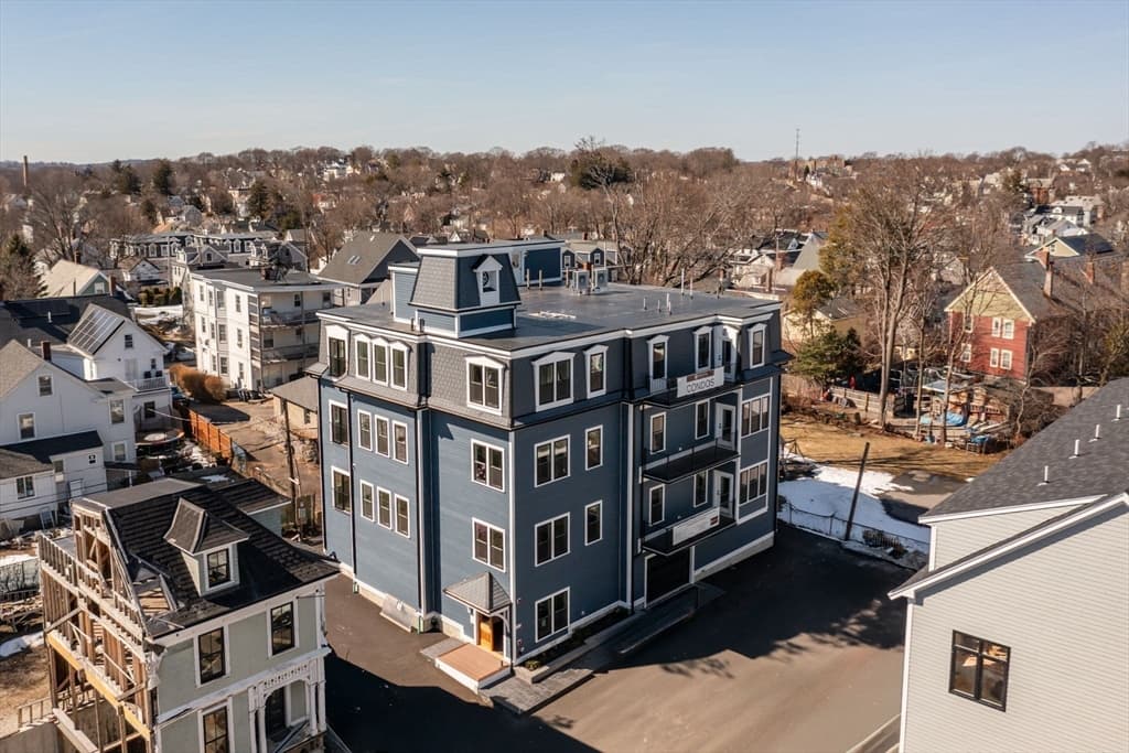 Condominium at 21 Tanglewood Road # 2, Boston MA 02124, photo 2 of 34