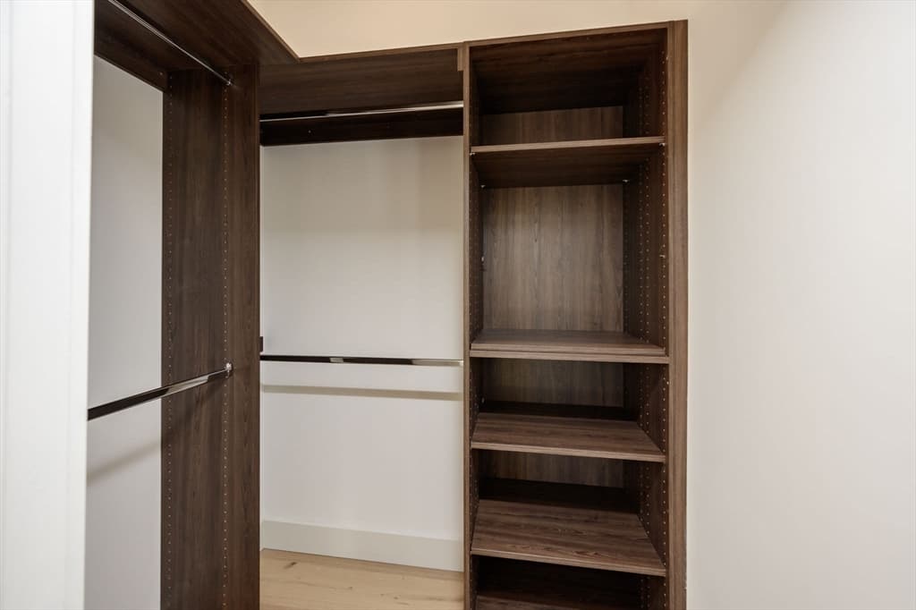 Condominium at 21 Tanglewood Road # 2, Boston MA 02124, photo 15 of 34
