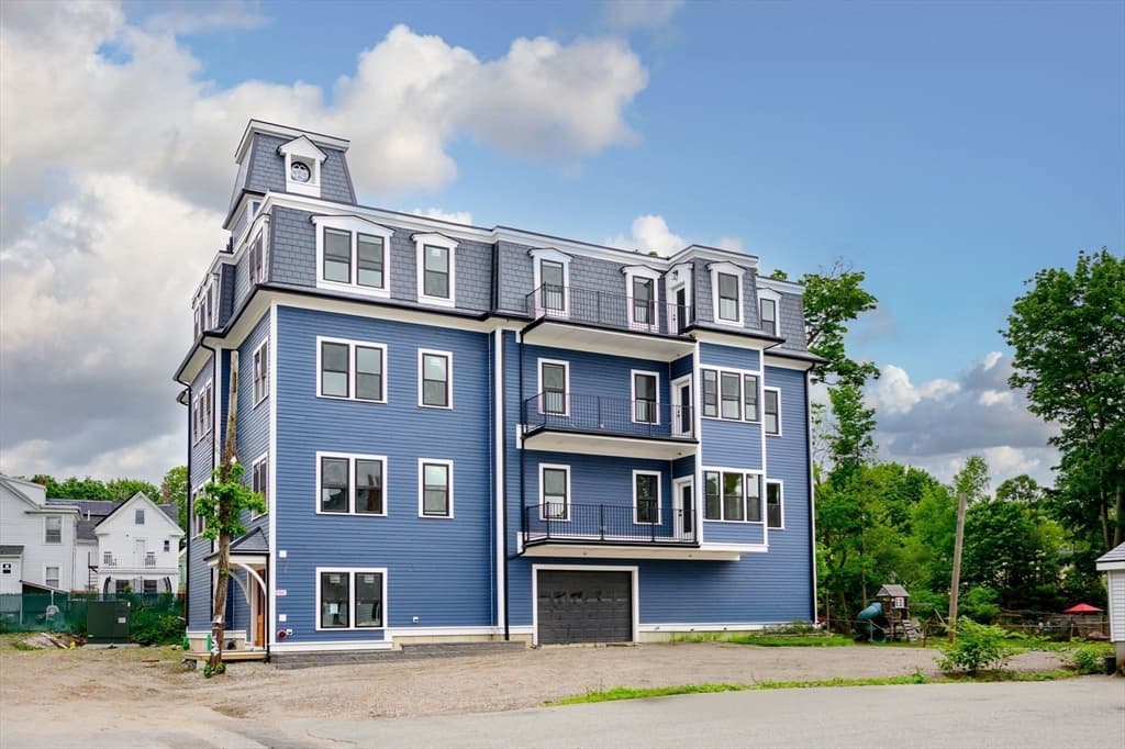 Condominium at 21 Tanglewood Road # 2, Boston MA 02124, photo 29 of 34