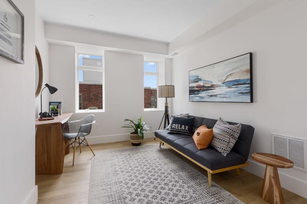 Condominium at 24 Auburn PH, Brookline MA 02446, photo 20 of 23