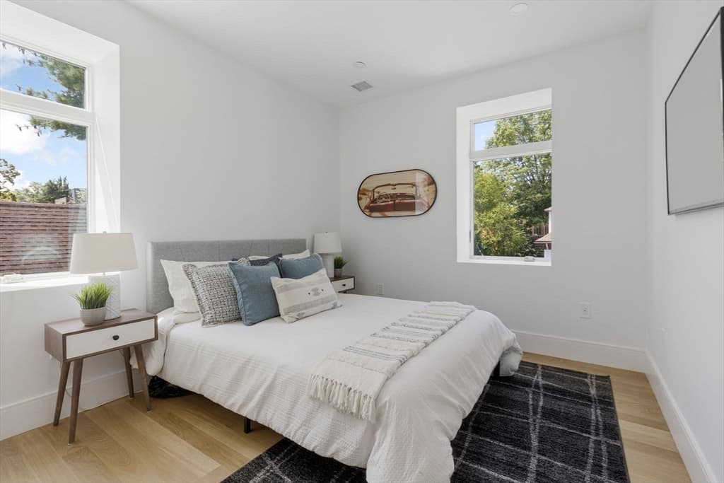 Condominium at 24 Auburn PH, Brookline MA 02446, photo 18 of 23