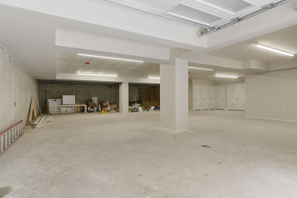 Condominium at 24 Auburn PH, Brookline MA 02446, photo 21 of 23