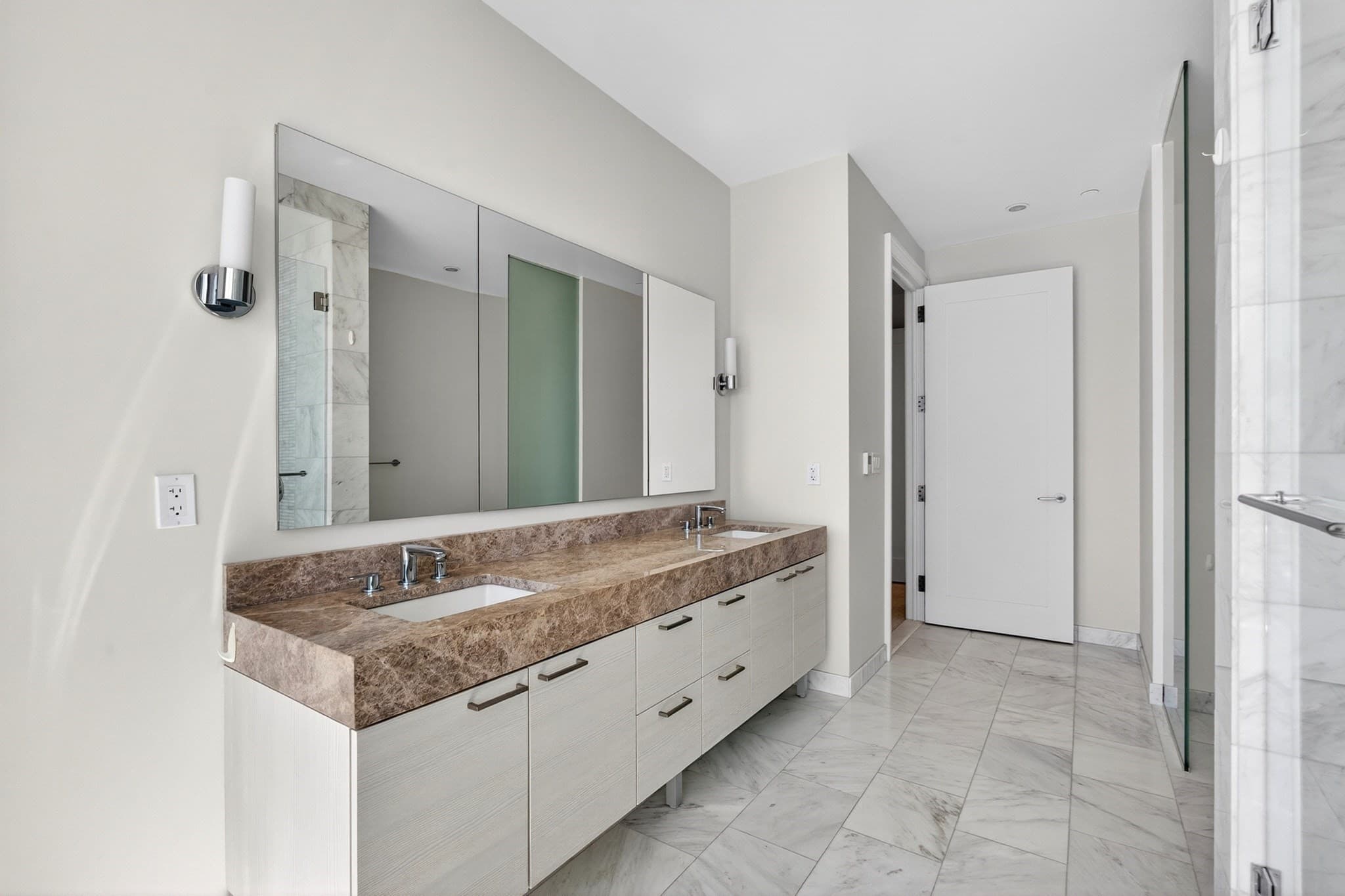 Condominium at 1 Franklin # 5105, Boston MA 02110, photo 13 of 37