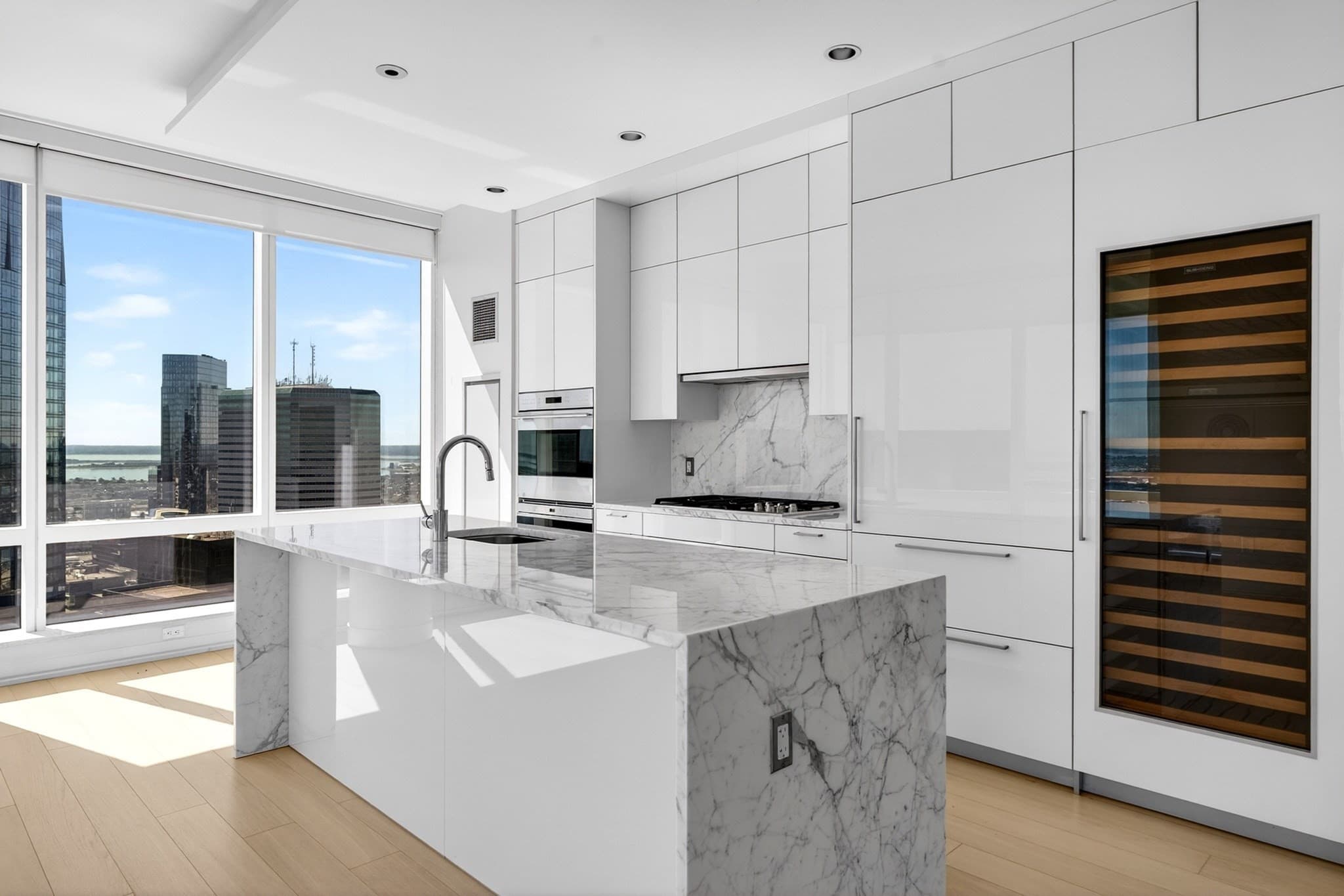 Condominium at 1 Franklin # 5105, Boston MA 02110, photo 3 of 37