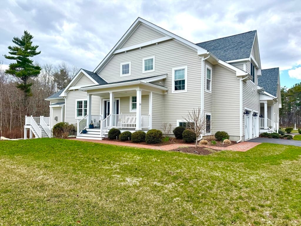 Condominium at 20 Split Rock Ln # 20, Mattapoisett MA 02739, photo 6 of 41