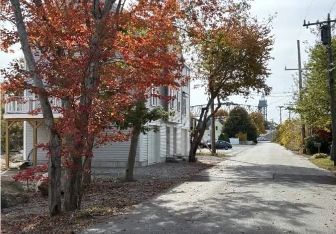 Condominium at 46 Holt Rd # A, Bourne MA 02532, photo 5 of 29