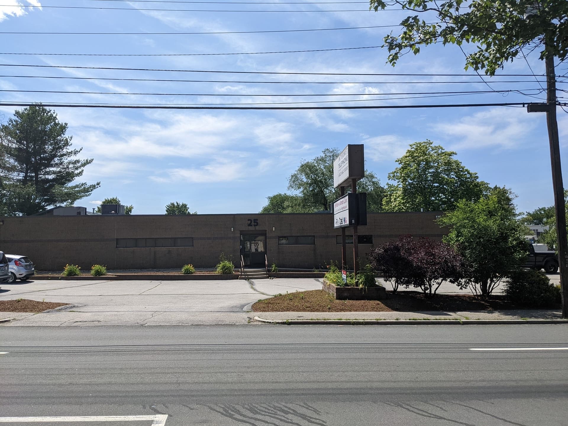 25 S Maple St, Manchester NH 03103