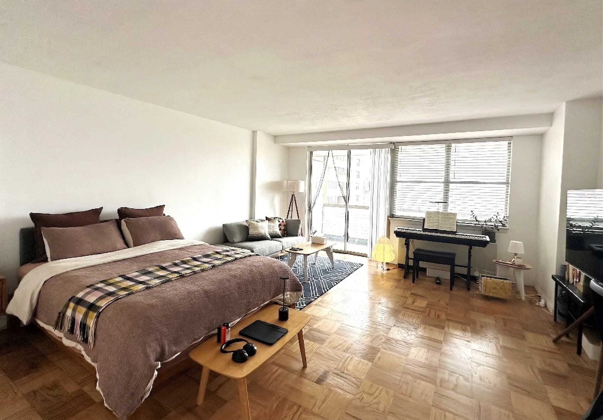 Condominium at 6 Whittier Pl # 8P, Boston MA 02114, photo 3 of 17