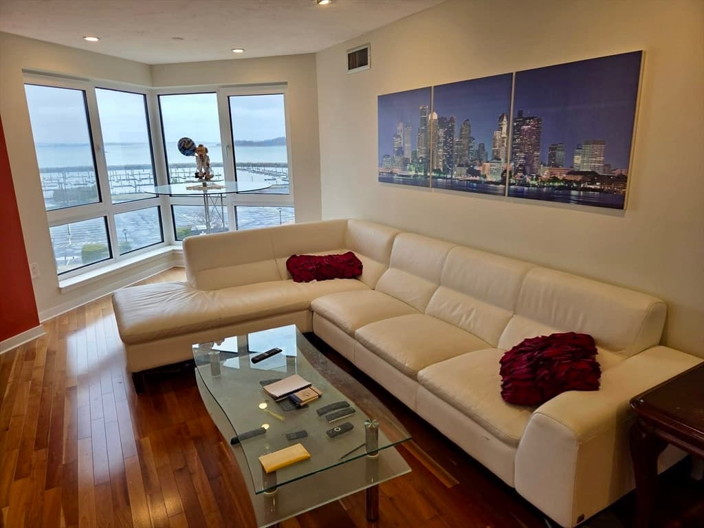 1001 Marina Dr # 301, Quincy MA 02171
