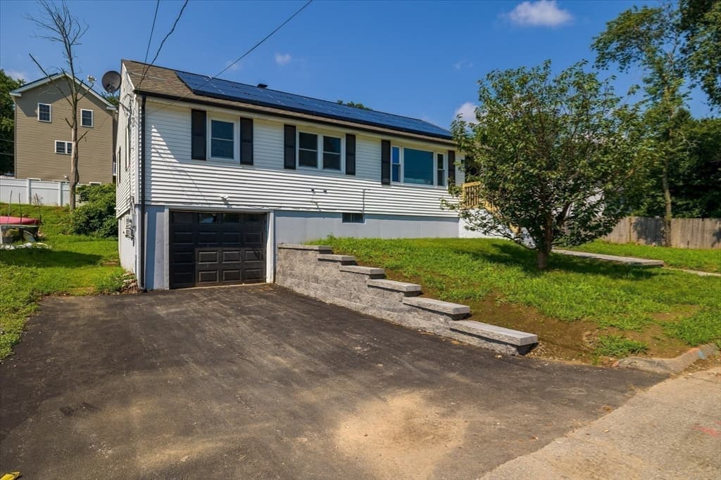 79 Humes Ave, Worcester MA 01605 photo 13