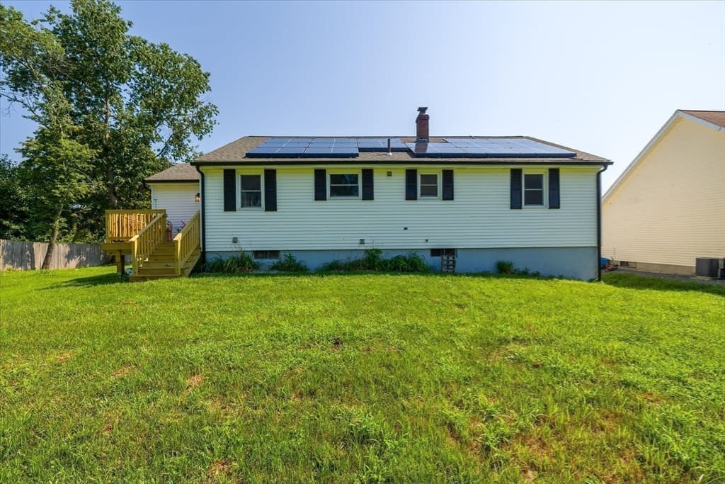 79 Humes Ave, Worcester MA 01605 photo 12