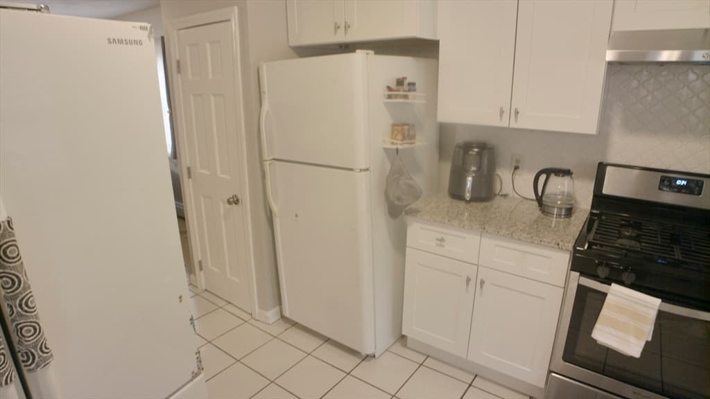 Single Family Residence at 46 Cottage Street, Wilmington MA 01887, photo 8 of 25