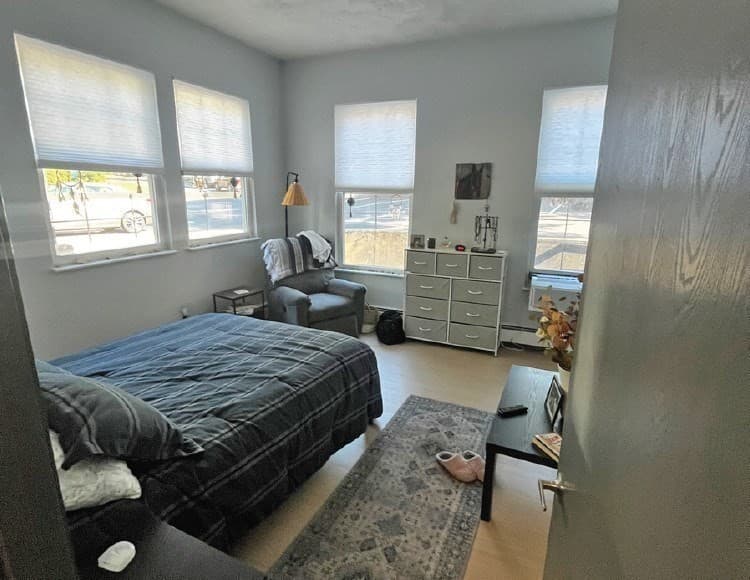 5+ Family - 5+ Units Up/Down at 135 Main St, Upton MA 01568, photo 11 of 19