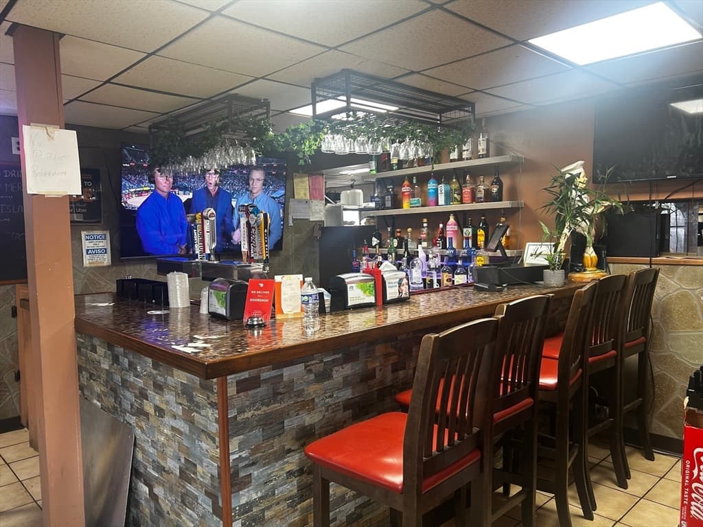 Business Opportunity at 1633 Bay St, Springfield MA 01109, Springfield, photo 2 of 3