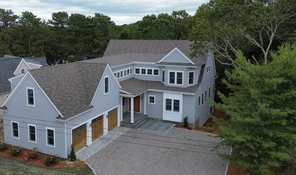28 Quaker Run, Mashpee MA 02649