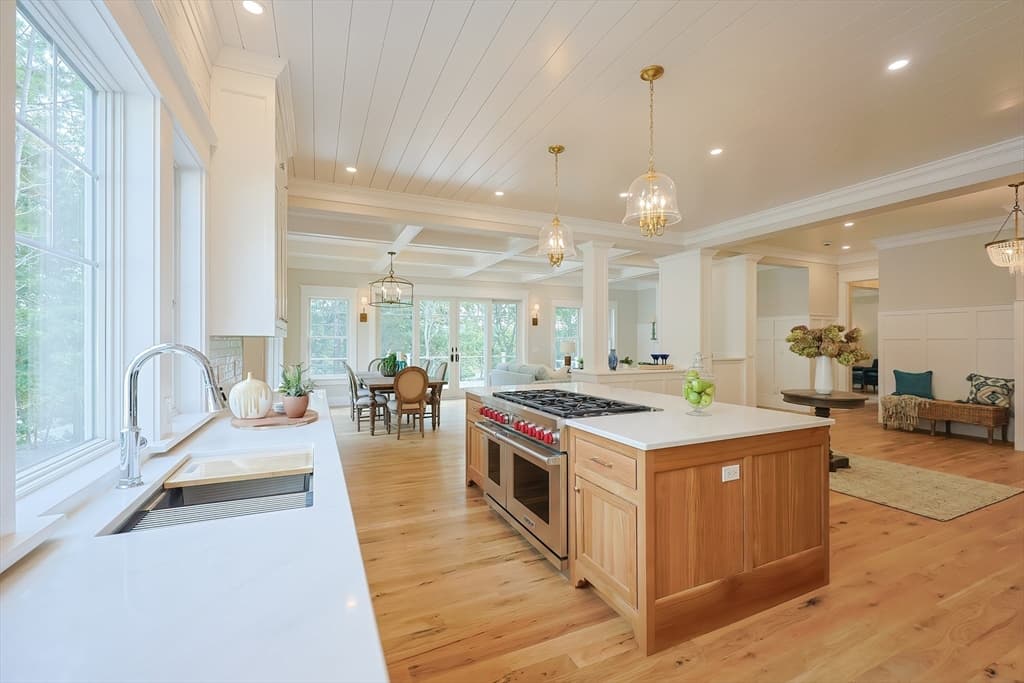 28 Quaker Run, Mashpee MA 02649 photo 5
