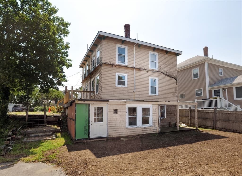Single Family Residence at 6 Montana Ave, Hull MA 02045, photo 13 of 20