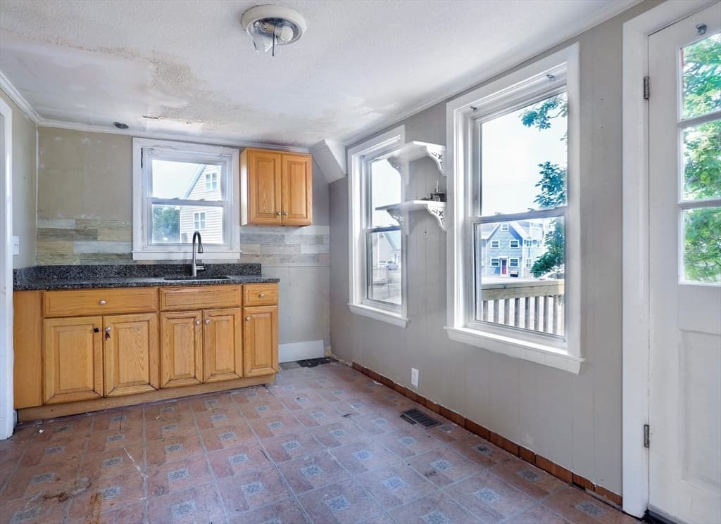 Single Family Residence at 6 Montana Ave, Hull MA 02045, photo 17 of 20