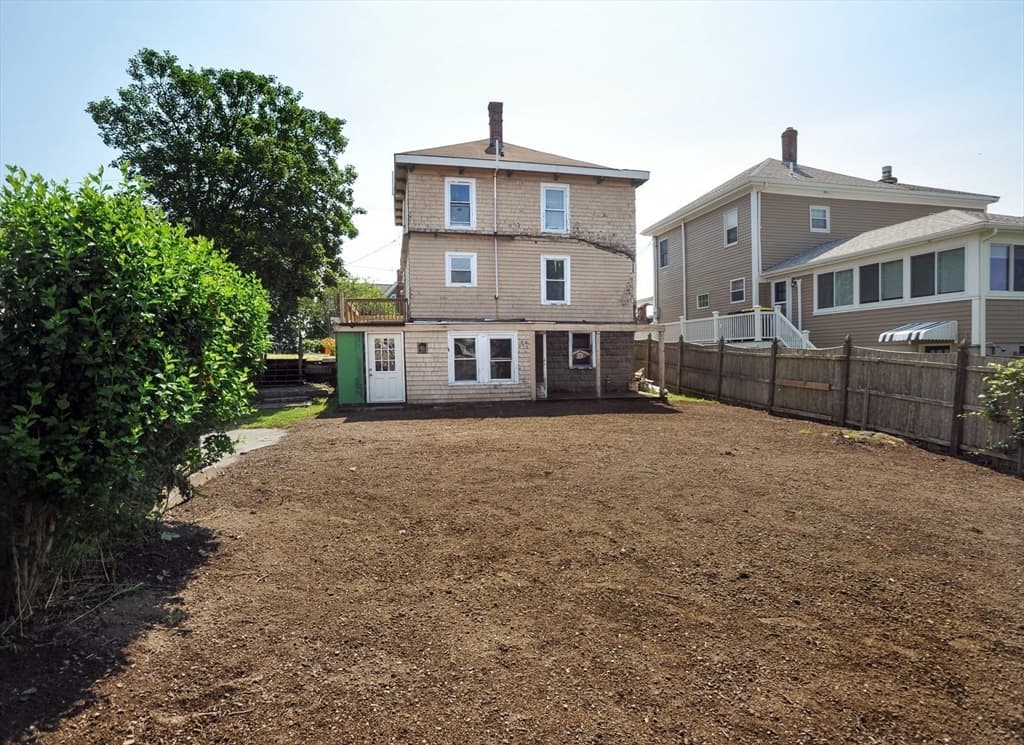 Single Family Residence at 6 Montana Ave, Hull MA 02045, photo 9 of 20