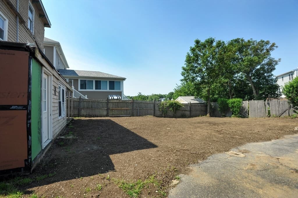 Single Family Residence at 6 Montana Ave, Hull MA 02045, photo 10 of 20