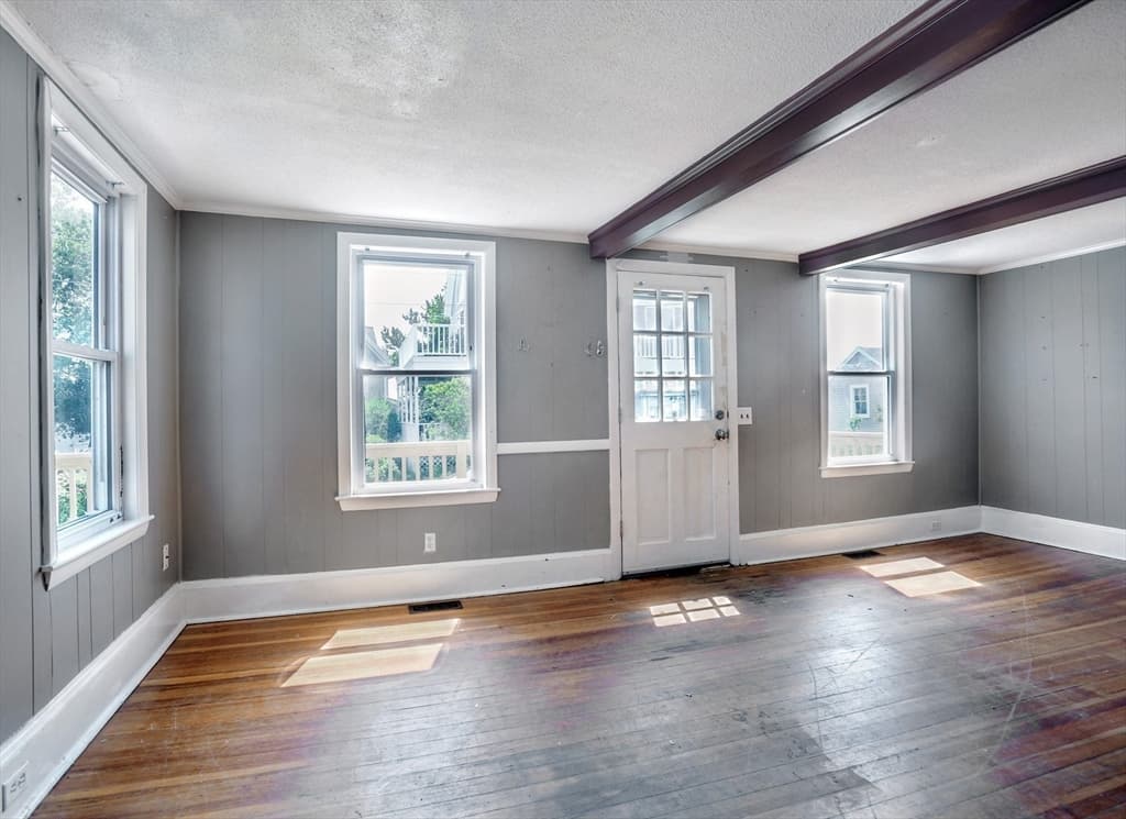 Single Family Residence at 6 Montana Ave, Hull MA 02045, photo 8 of 20