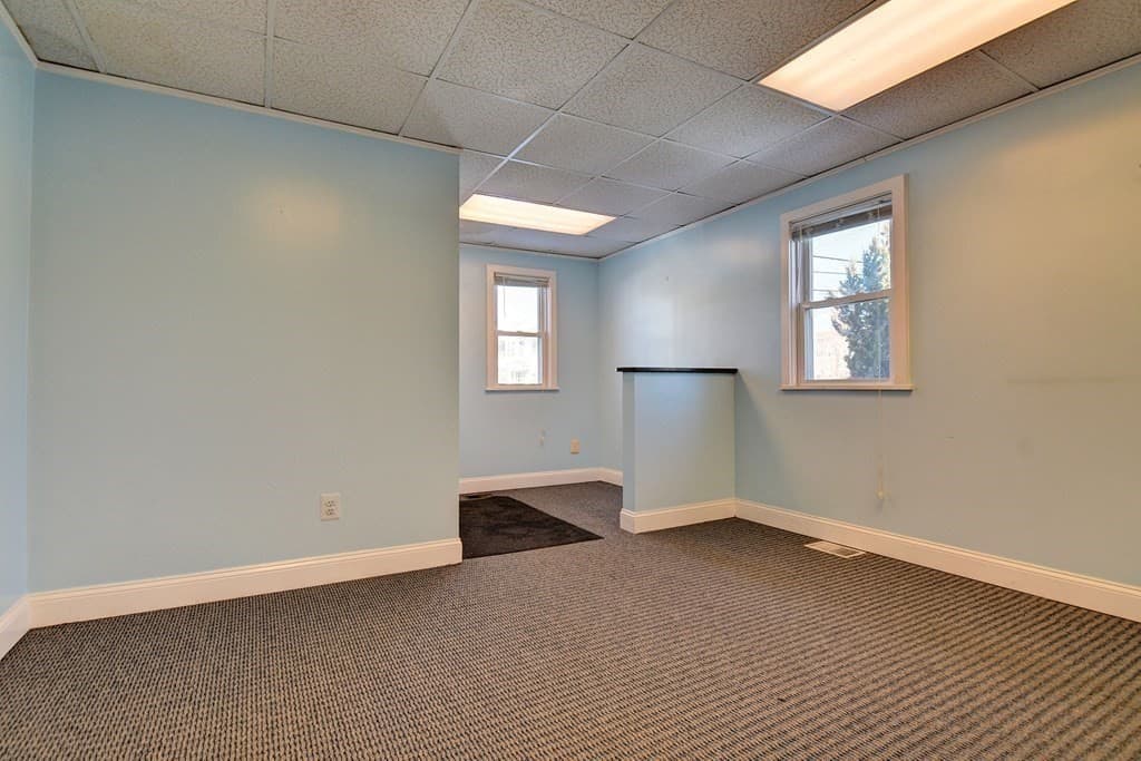 119-121 Billings Rd, Quincy MA 02171 photo 2