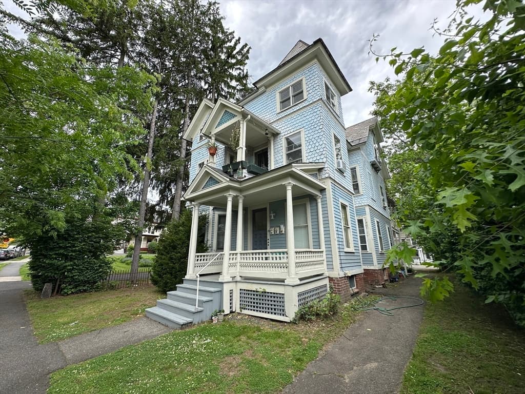 19 Trumbull Rd, Northampton MA 01060 photo 2
