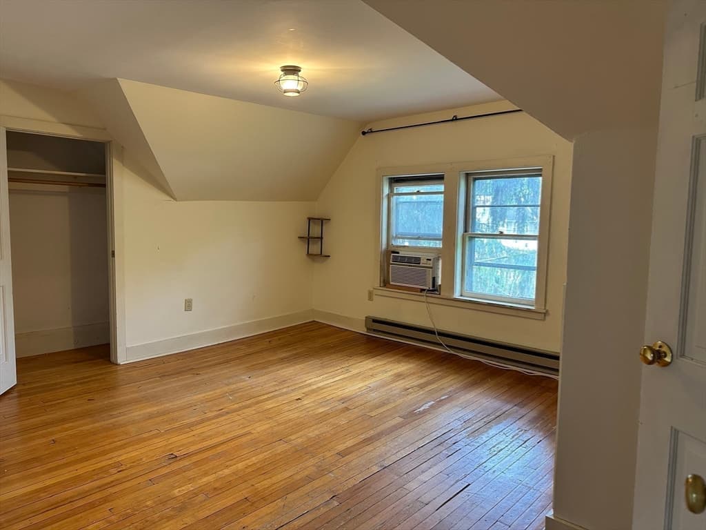 19 Trumbull Rd, Northampton MA 01060 photo 14