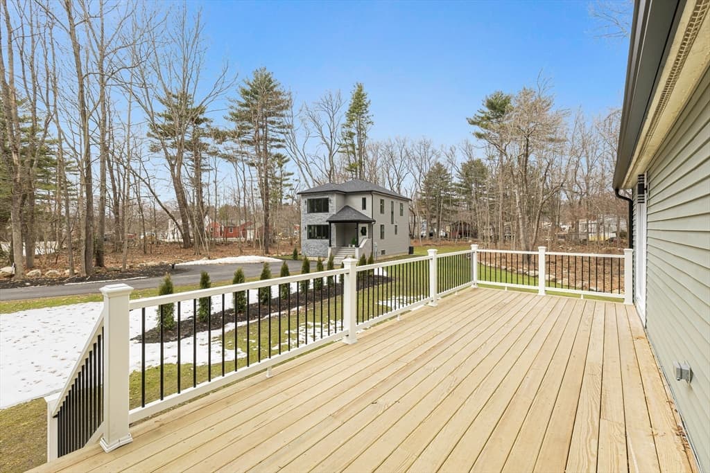 Single Family Residence at 7 Trues Pkwy, Sandown NH 03873, Sandown, photo 22 of 23