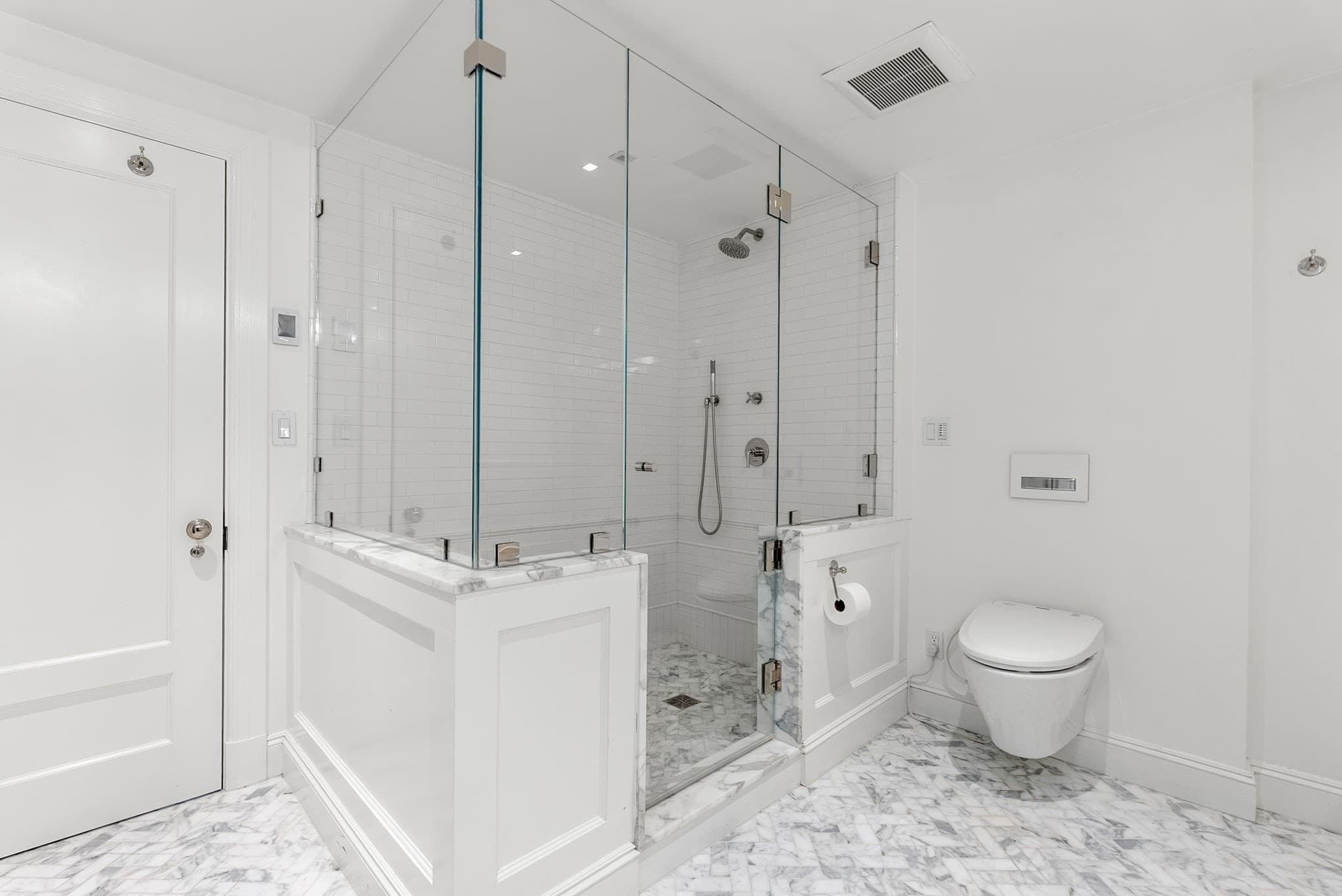 Condominium at 2 Commonwealth # 9A, Boston MA 02116, photo 22 of 35
