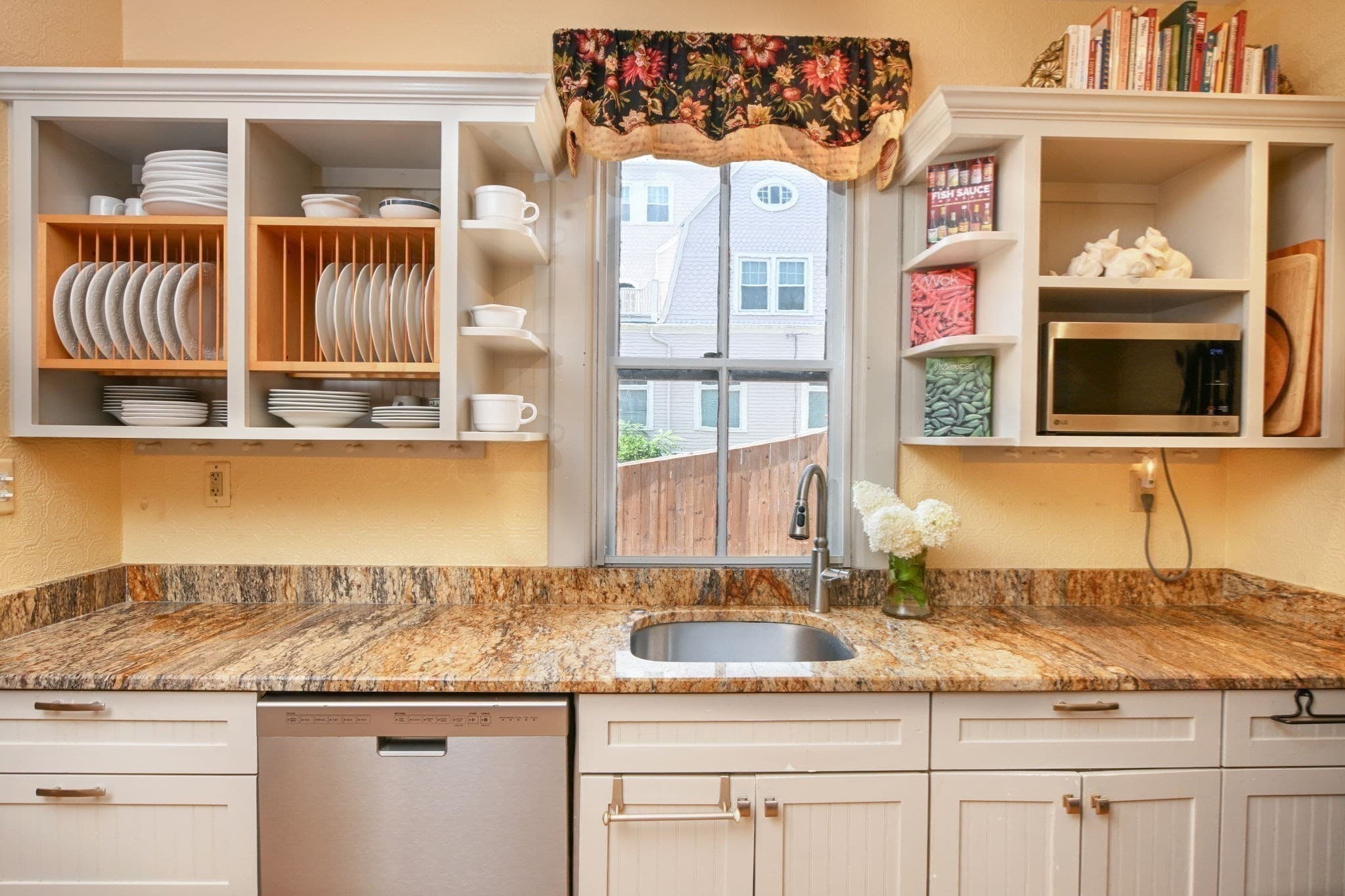 Single Family Residence at 97 Madison St, New Bedford MA 02740, New Bedford, photo 23 of 41