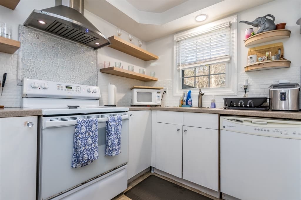Condominium at 248 Camp St # K4, Yarmouth MA 02673, Yarmouth, photo 7 of 24
