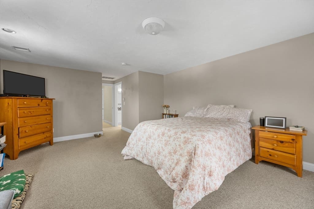 Single Family Residence at 1 Anthonys Way, Mashpee MA 02649, photo 24 of 42