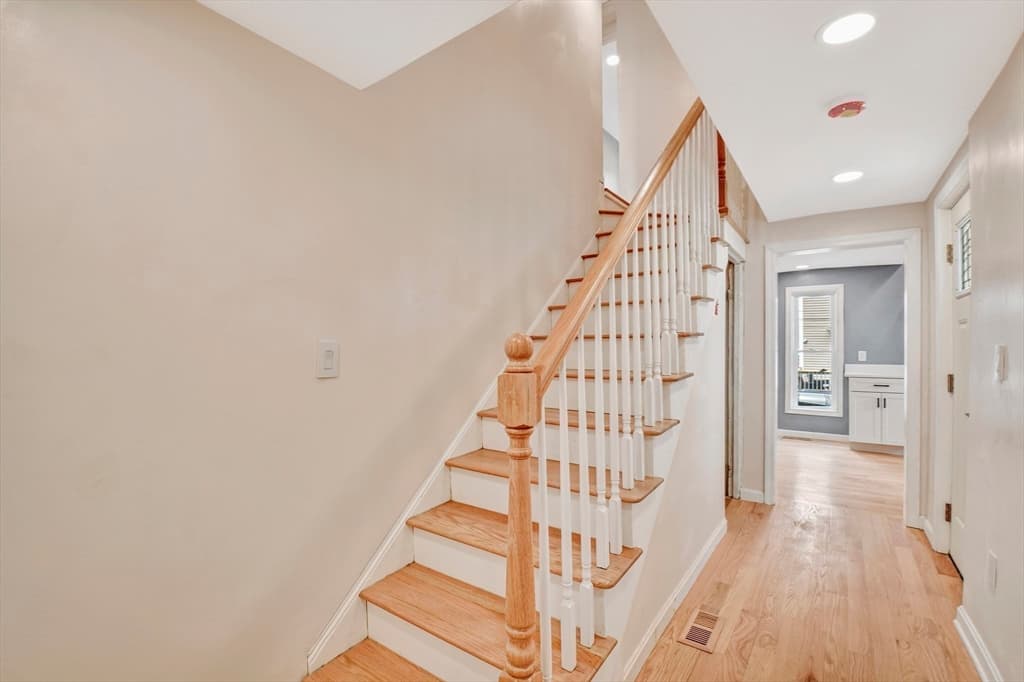 43 1/2 6th Avenue, Haverhill MA 01830 photo 6