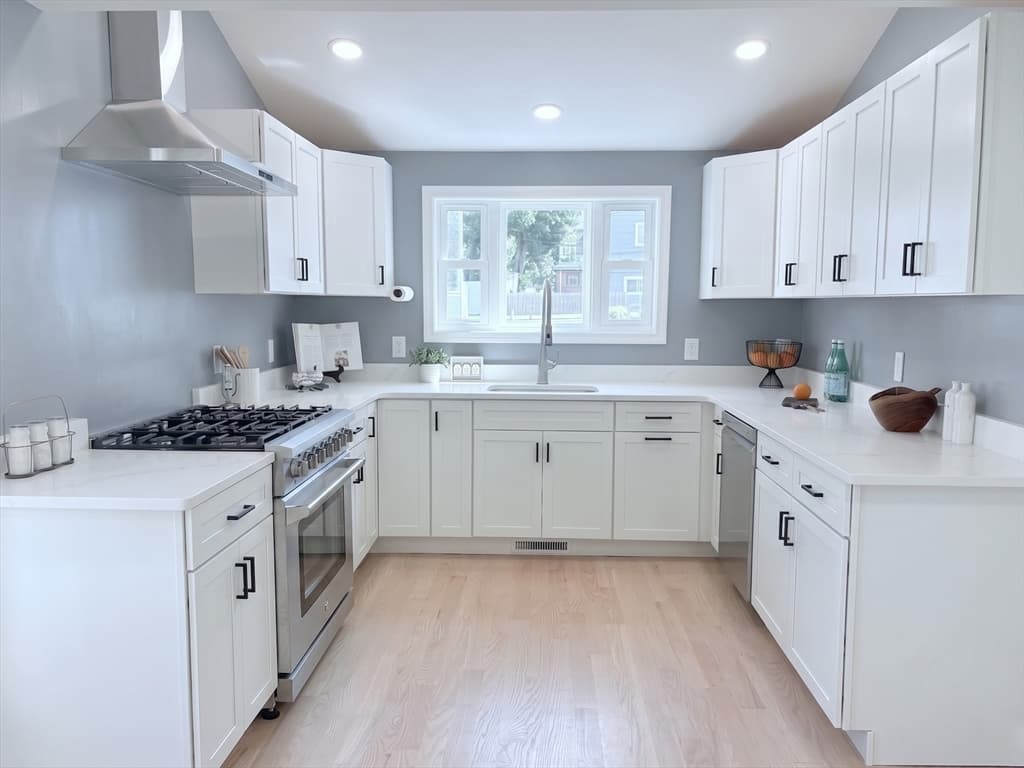 43 1/2 6th Avenue, Haverhill MA 01830