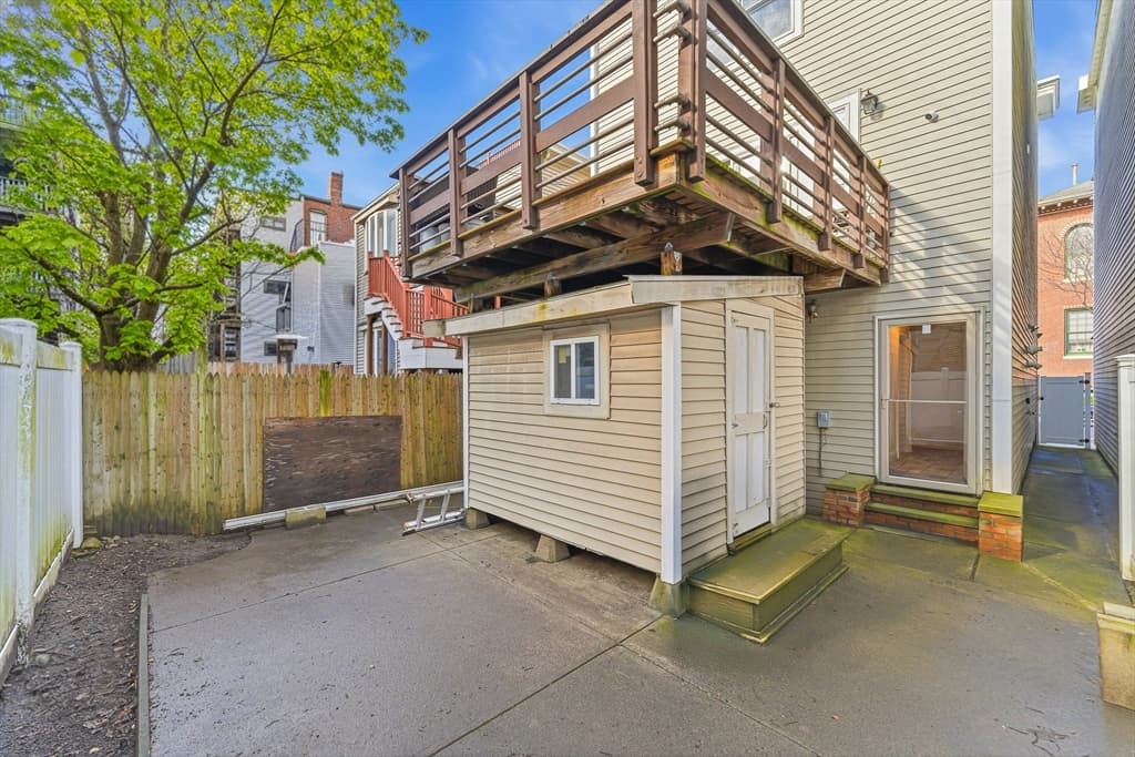 Single Family Residence at 485 East Third Street, Boston MA 02127, photo 22 of 23
