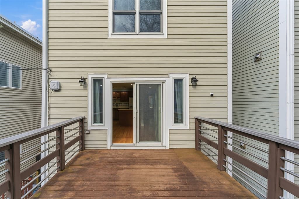Single Family Residence at 485 East Third Street, Boston MA 02127, photo 20 of 23