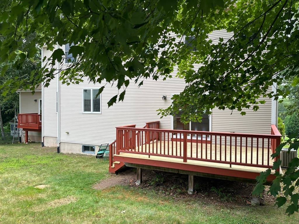 136 Thompkins Avenue, East Longmeadow MA 01028 photo 5
