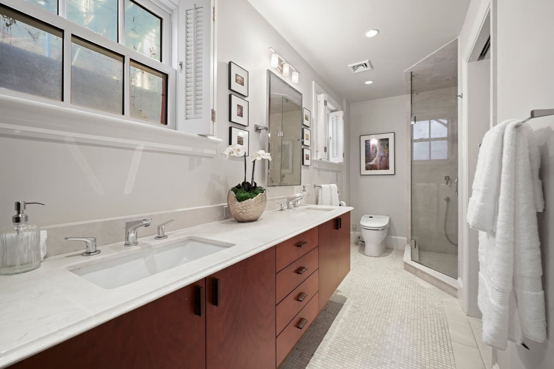 Condominium at 142 Chestnut Street # 5, Boston MA 02108, photo 12 of 20